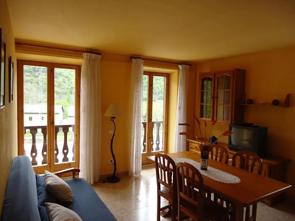 Apartaments La Llucana Барруэра