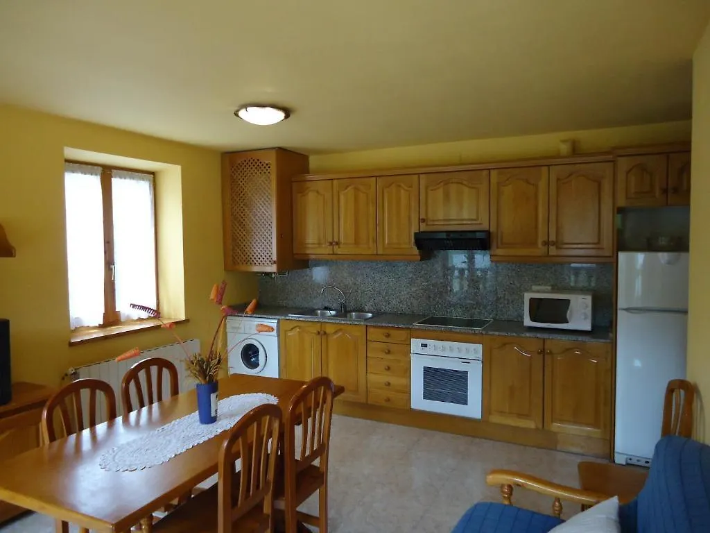 Apartman Apartaments La Llucana Barruera Spanyolország
