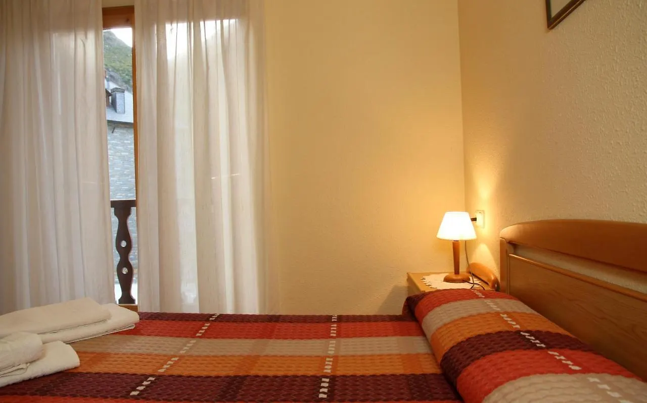 Apartaments La Llucana Барруэра Испания